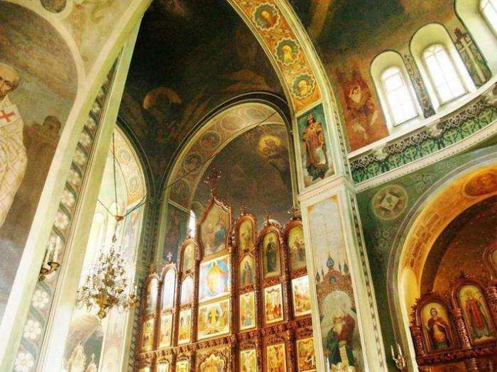 Holy Trinity Church (Chelyabinsk): historia, zdjęcia i opinie turystów