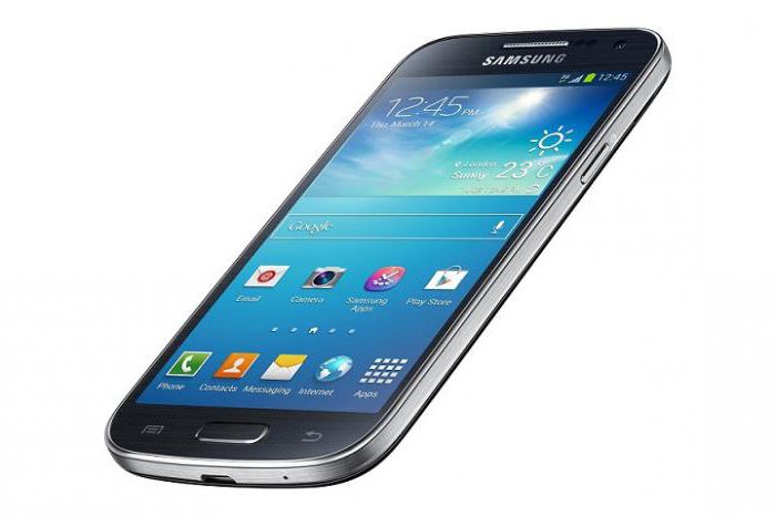 Smartphone Samsung J1: charakterystyka, opis i recenzje właścicieli