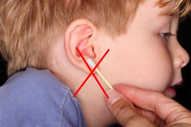 Jak wyczyścić ucho: porady od specjalistów